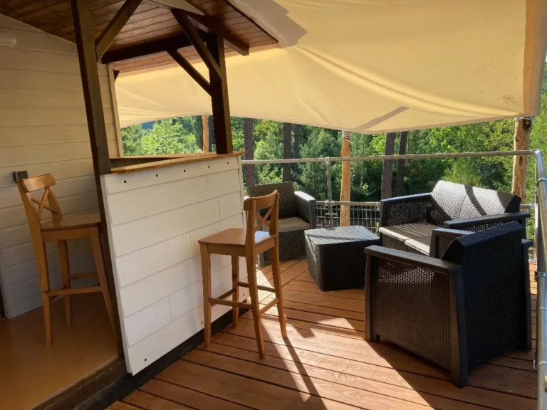 CHALET (19 m2 + terrasse de 17 m2) 1 CHAMBRE 1/2 PERSONNES